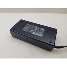 HP 19.5 / 9.23A / 180W Adaptör